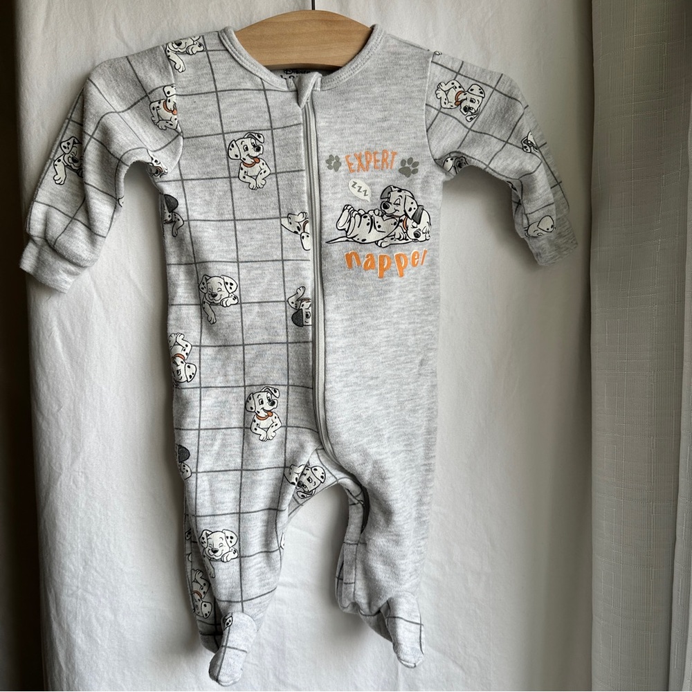 Disney Baby 101 Dalmatian’s Sleeper with Feet Size 3 Months 🤍🖤